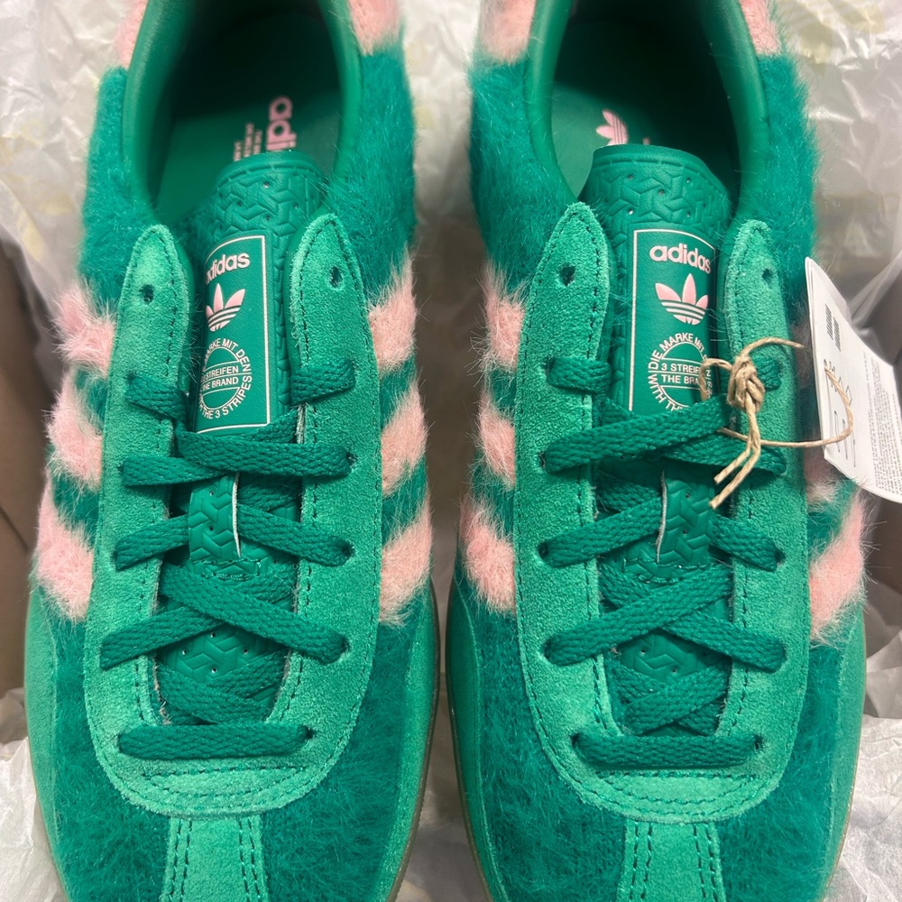 adidas Gazelle Green/Pink glow Fuzzy Sneakers - Picture 2 of 6